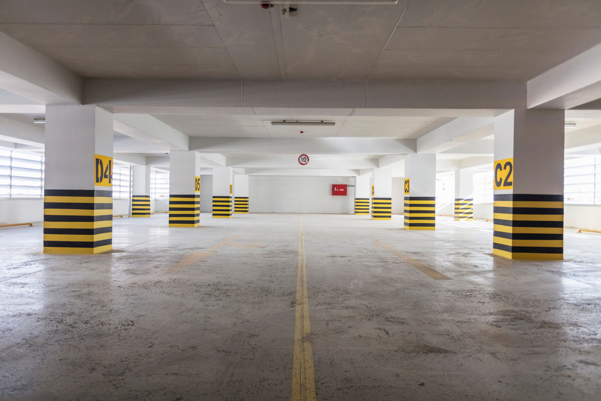 прилежащи части като гараж и паркомясто към жилище ново строителство